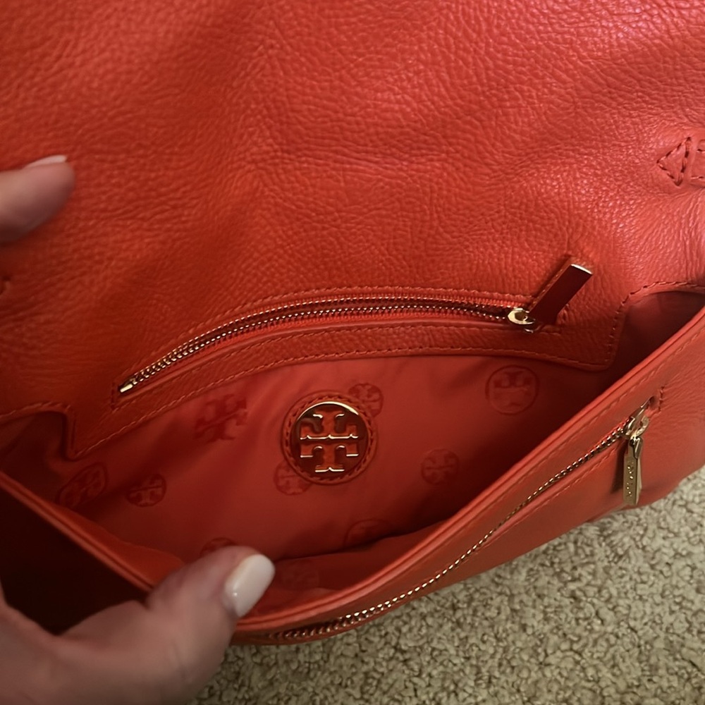 Tory Burch leather orange crossbody EUC - Picture 6 of 6